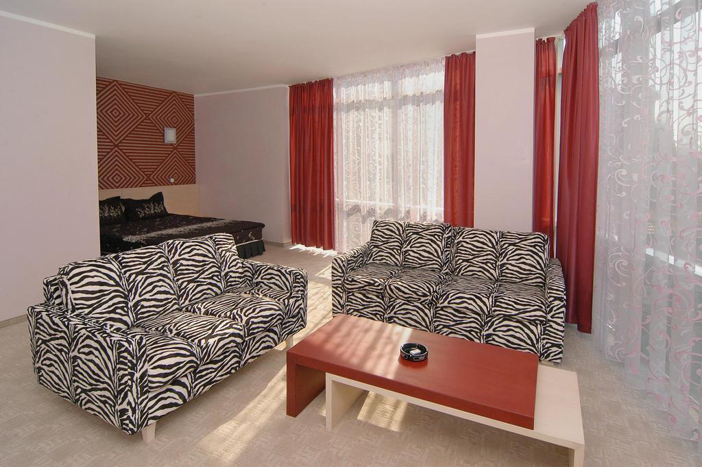 Hotel Noris Plovdiv Extérieur photo